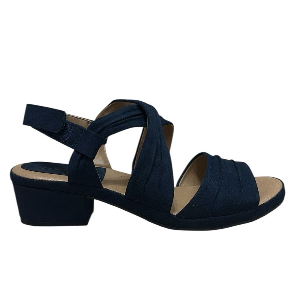 Me Too Yasmin Sandal Navy Size 7.5 Open Toe Chunky Heel Box Included